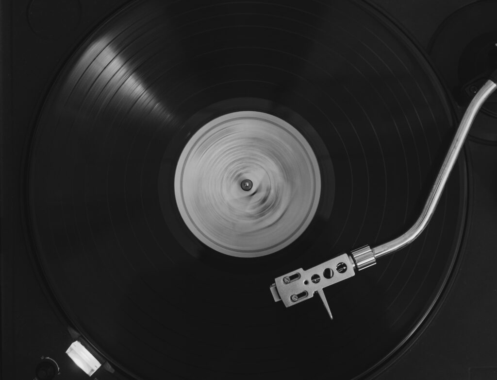 vinyl record playing 